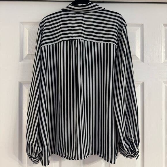Worthington Women’s Black & White Striped Bow Tie Front Blouse Size XXL - Picture 4 of 9